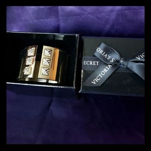 Victoria's Secret bracelet